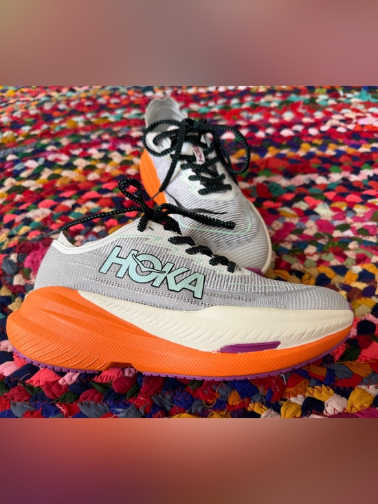 Hoka Shoes - Hoka Mach x2

Women's Light Gray Running Shoes with Orange & Mint Accents